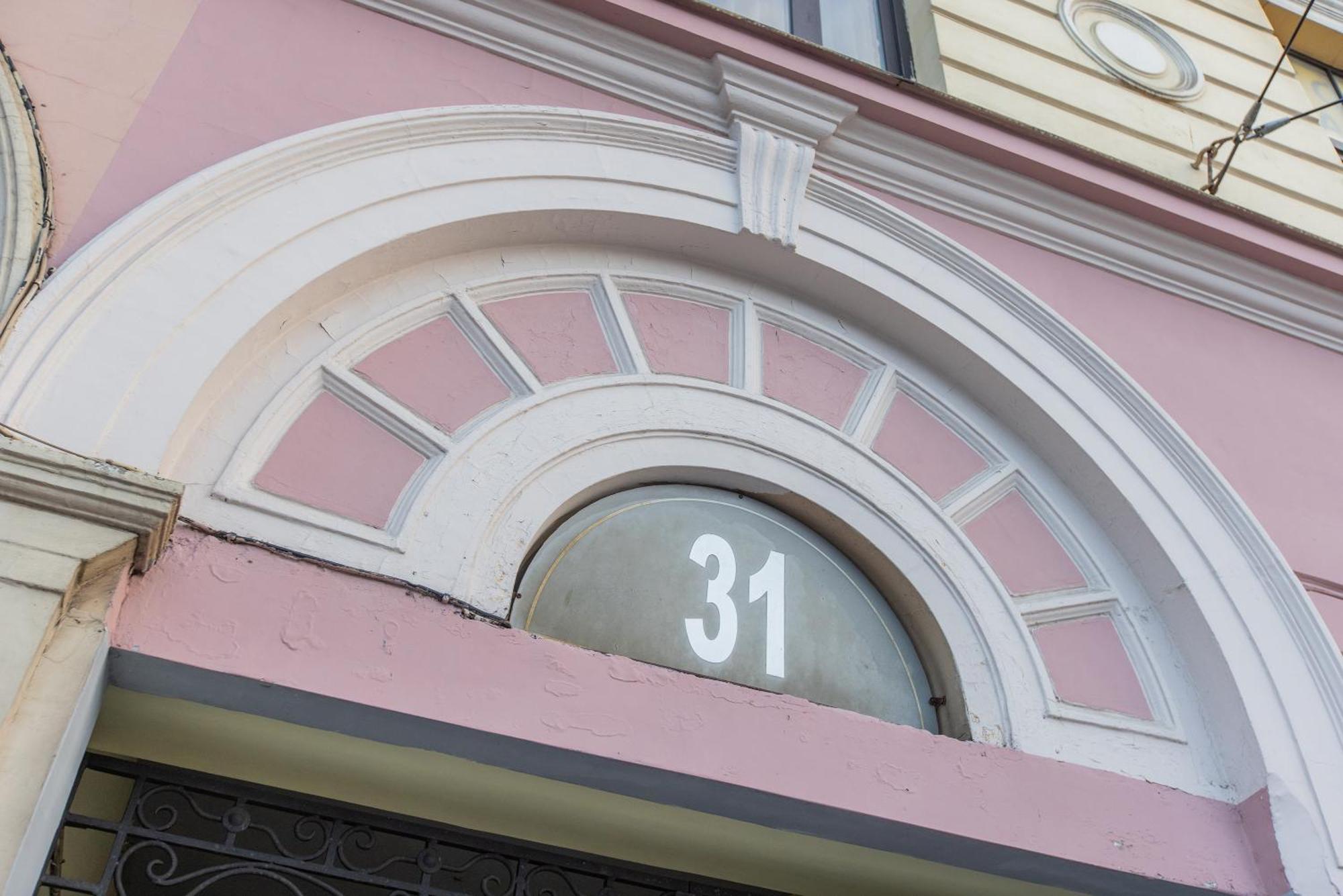 Brand New 4 Bedroom 2,5 Bath , Lux , Appartement *