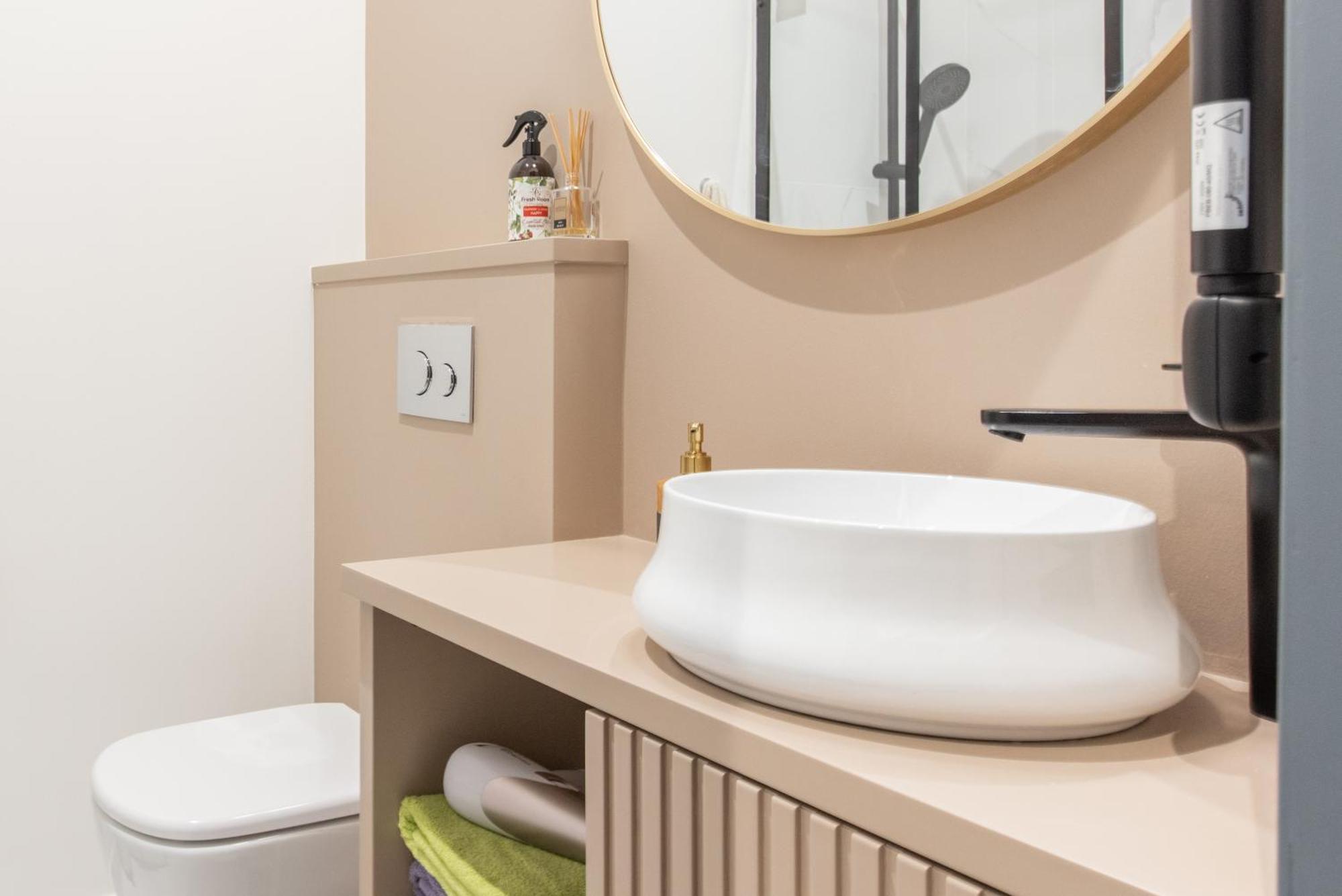 Brand New 4 Bedroom 2,5 Bath , Lux ,
