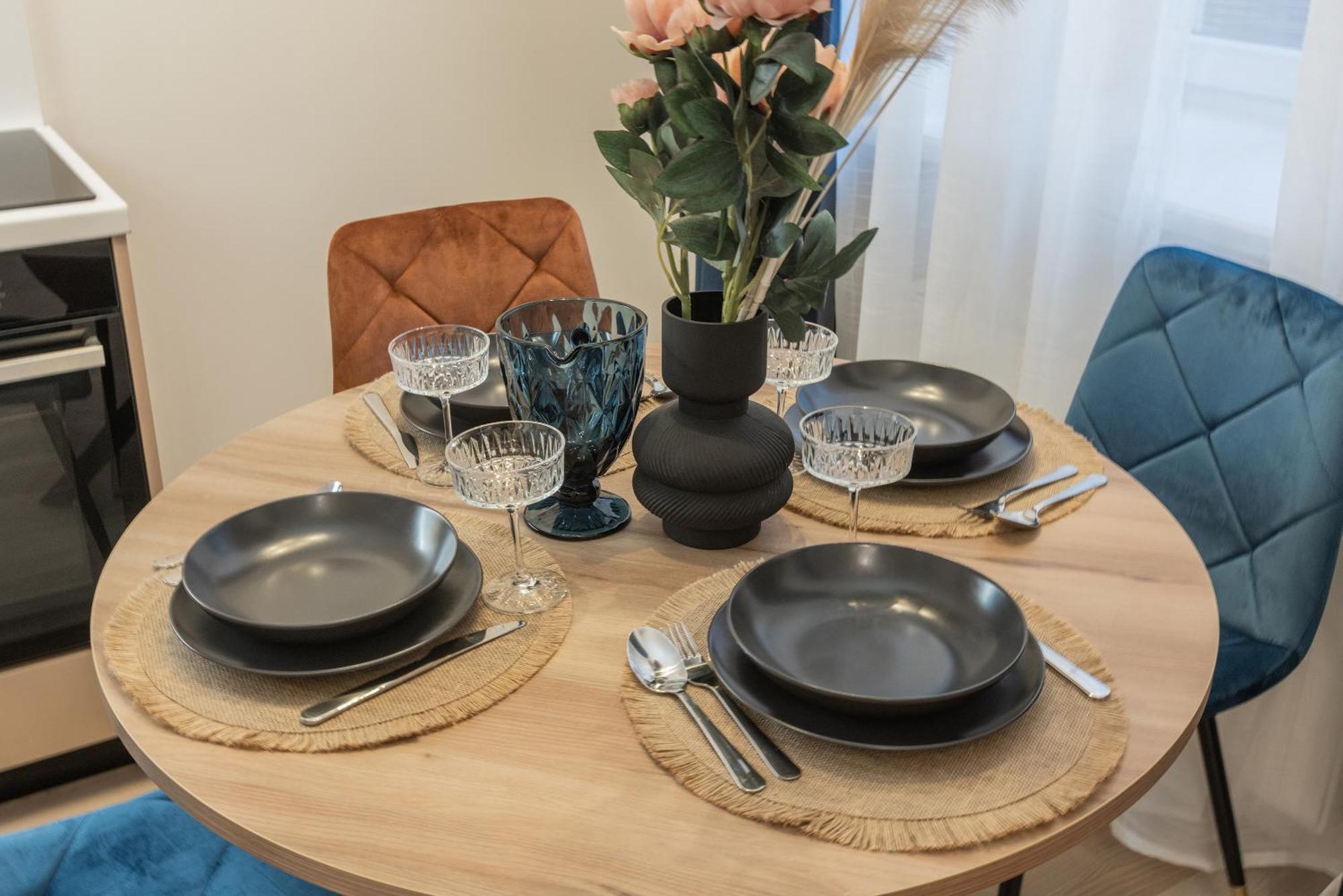 Appartement Brand New 4 Bedroom 2,5 Bath , Lux , *